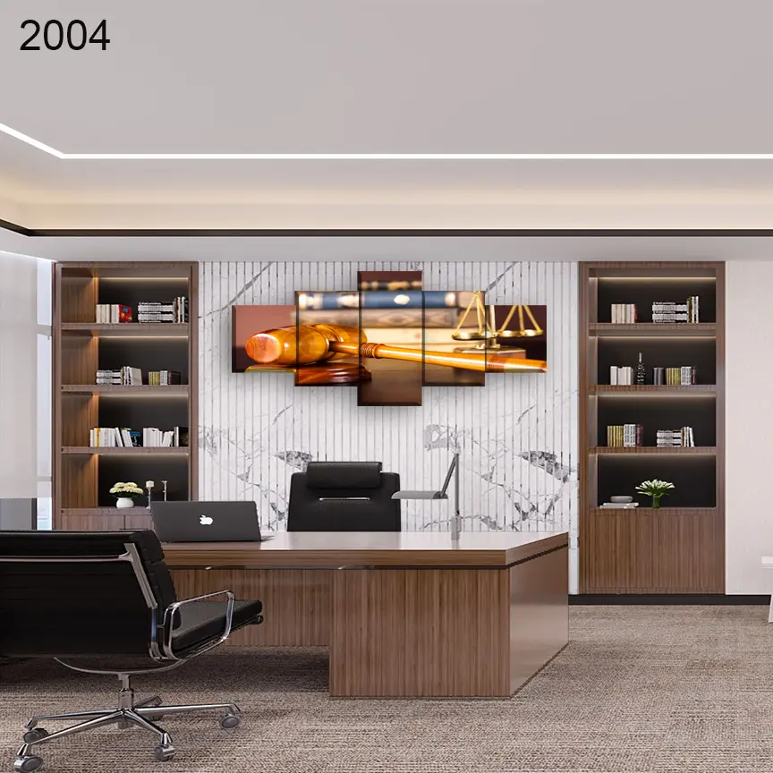 2004:لوحة القانون من خمس اطارات