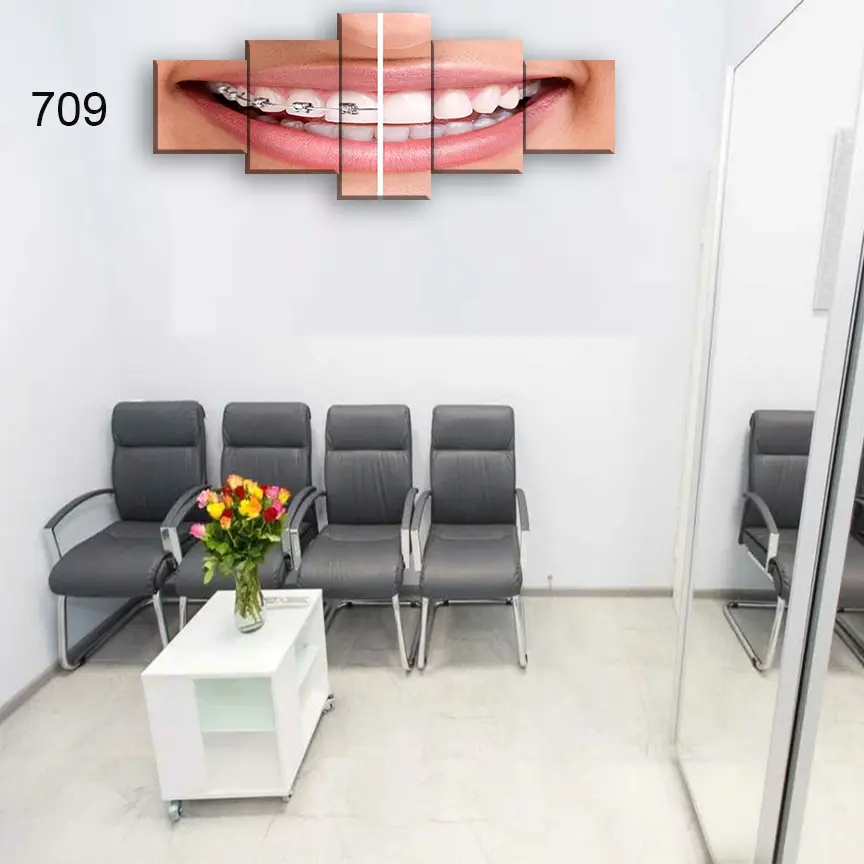 709:لوحة عيادة الأسنان من خمس اطارات